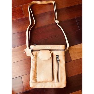 NWOT Leather Crossbody Satchel! 👝